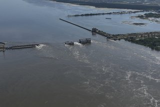 Des centaines de kilomètres carrés ont été inondés en aval du barrage de Kakhovka, forçant à l'évacuation de milliers d'habitants (archives).